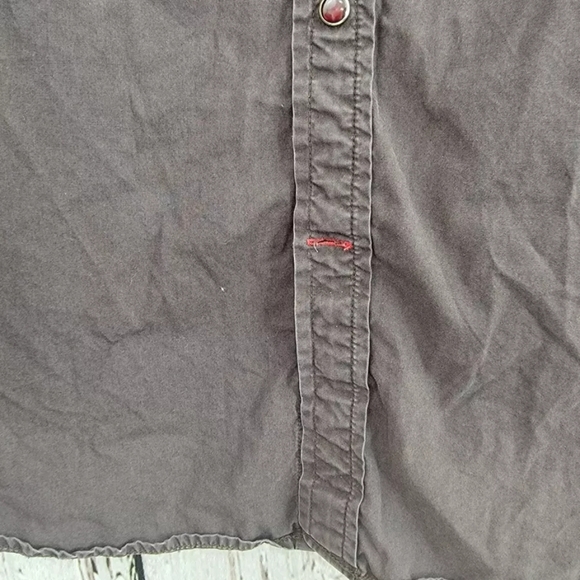Men's Large GUESS 1981 Brown Snap Button Cotton Dress Shirt future is fierce eUC - Picture 3 of 9